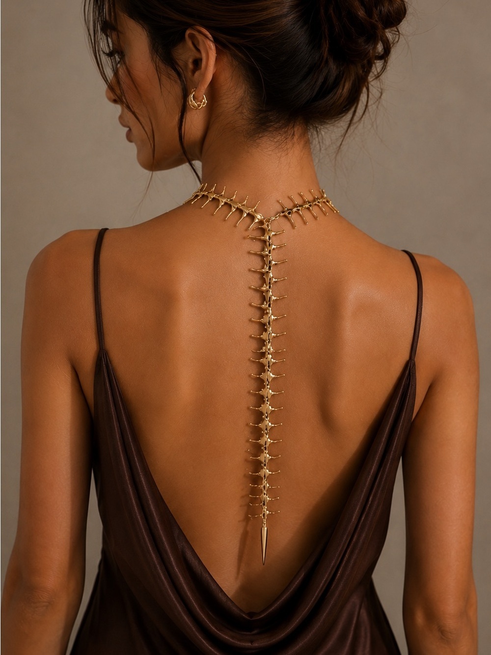 Elegant Gold Spine Back Necklace